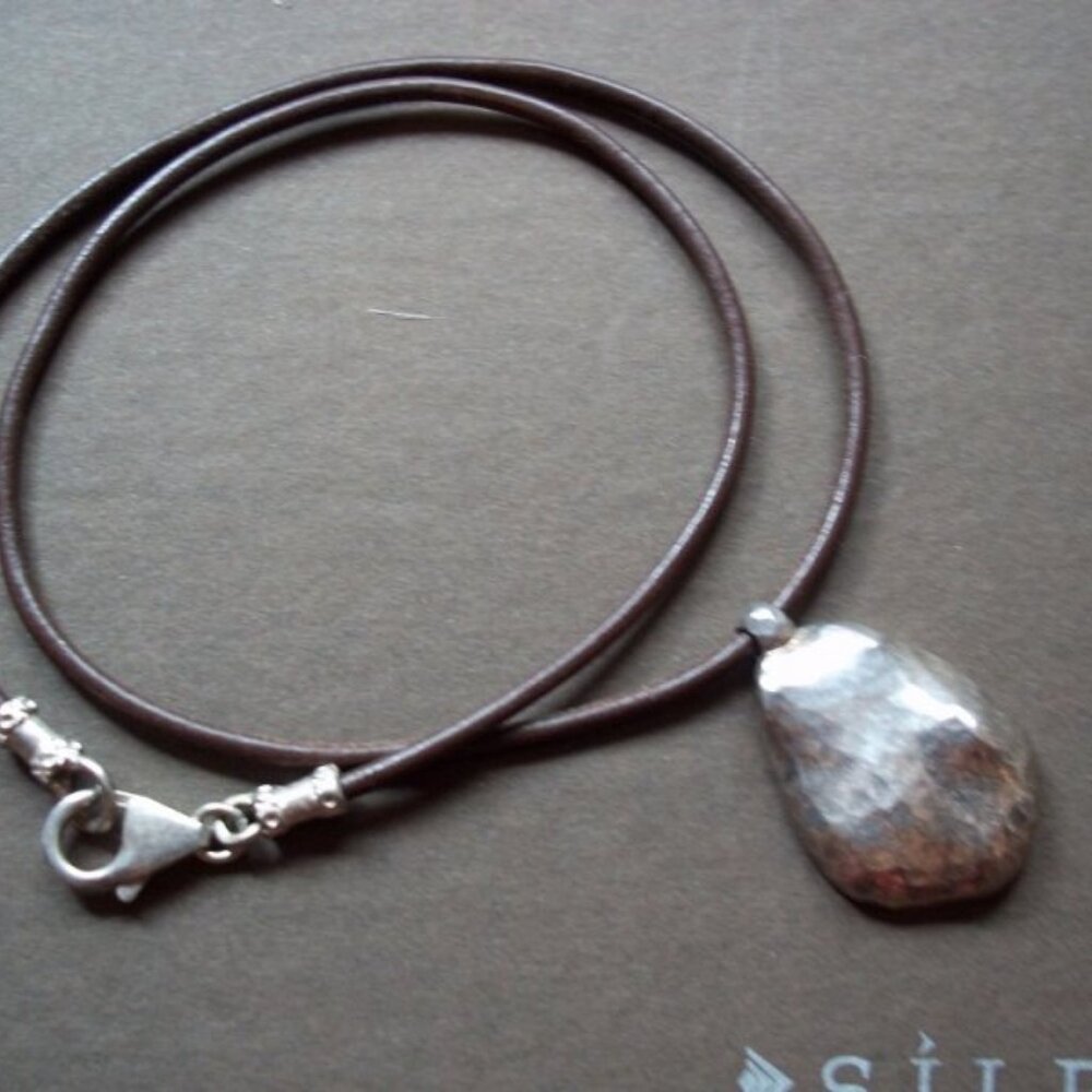 N1456 Silpada Retired Hammered Silver Necklace